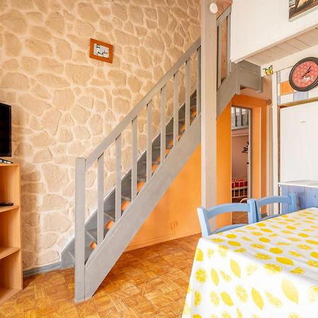 Maison Fleurynes Фльори Екстериор снимка