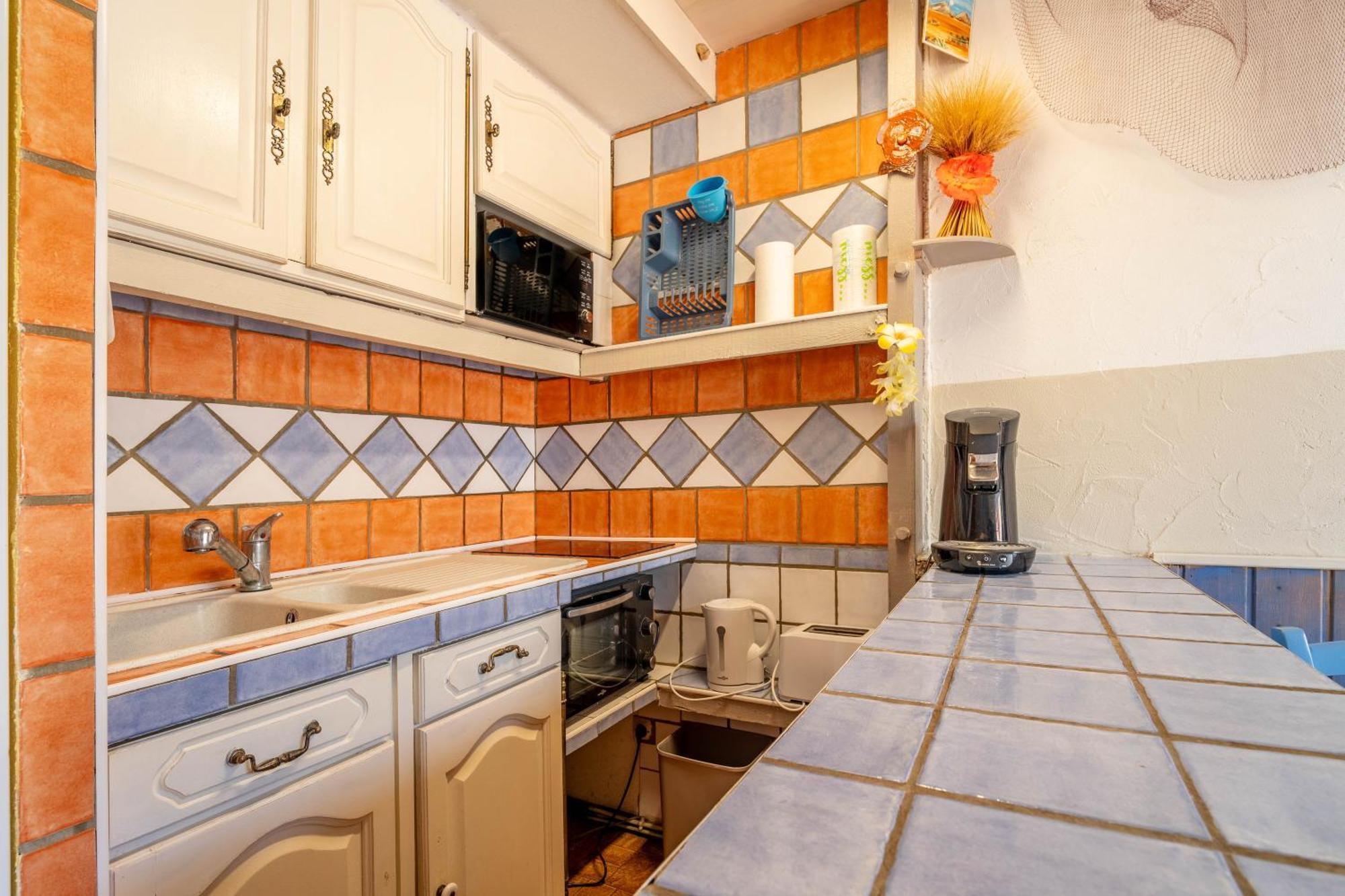 Maison Fleurynes Фльори Екстериор снимка