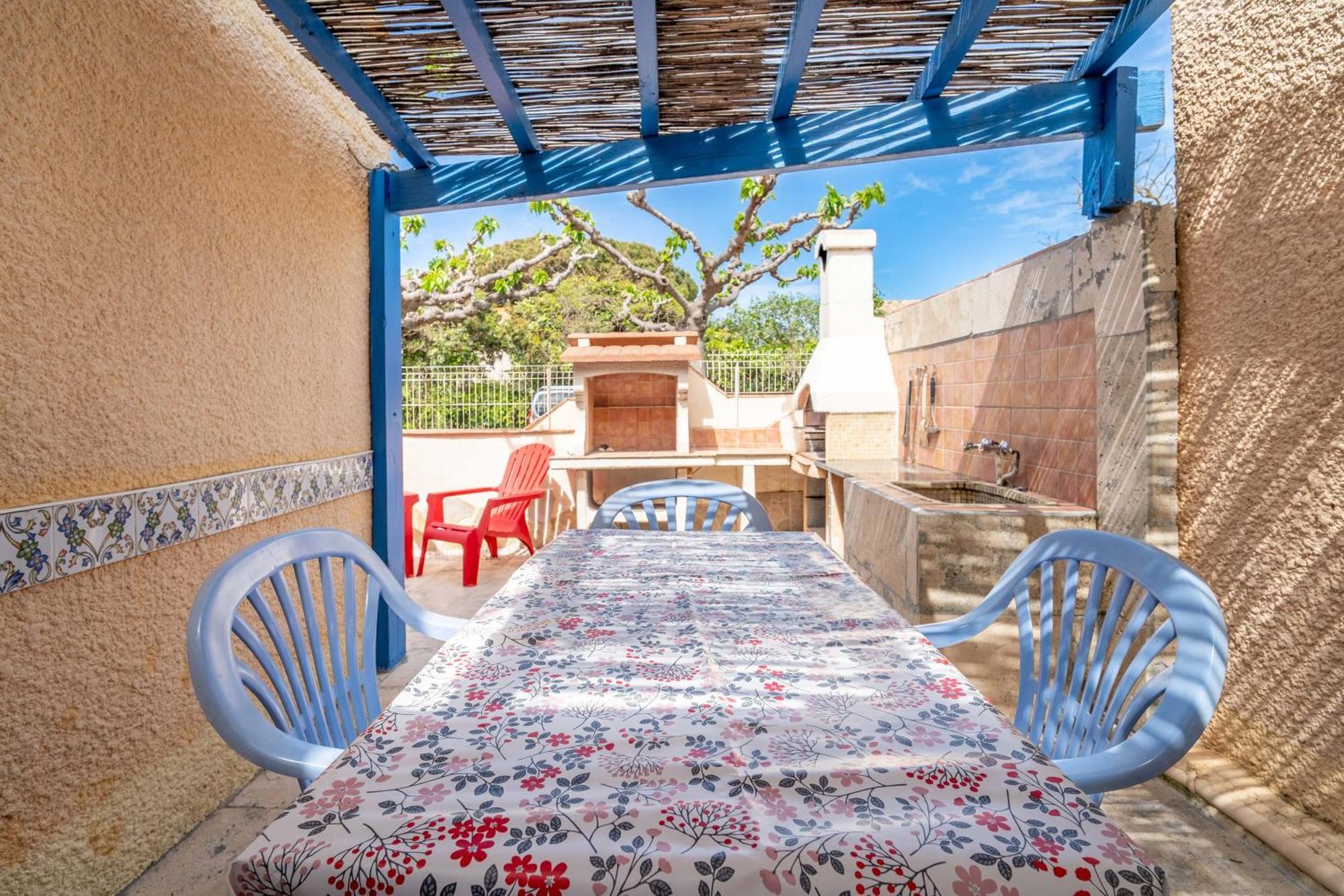 Maison Fleurynes Фльори Екстериор снимка